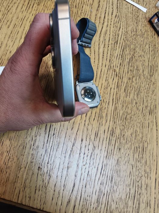 Pachet iPhone 15 pro max