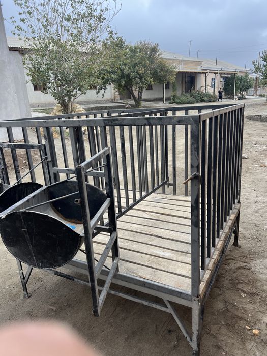 Куй хона сотилади.