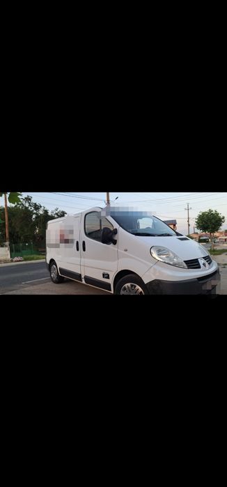 Renault trafic 2.0 diesel  2007 dubita,  van ,