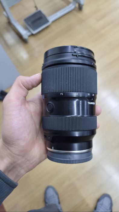 Tamron 28-75mm f2.8