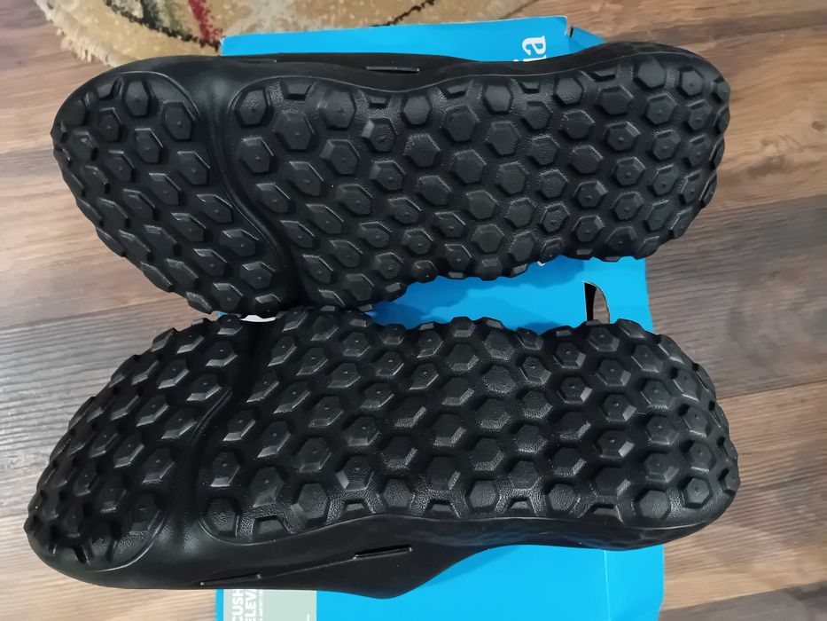 Papuci Columbia marimea 43 noi