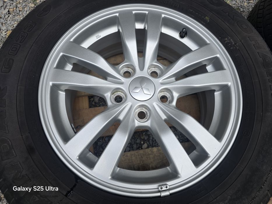 Лети джанти 16ки 5х114.3 Mitsubishi + летни гуми 215/70/16 Yokohama