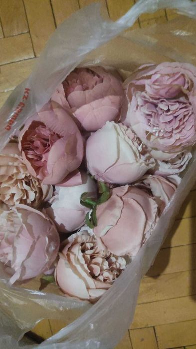 Цветы искусственные 100тг.