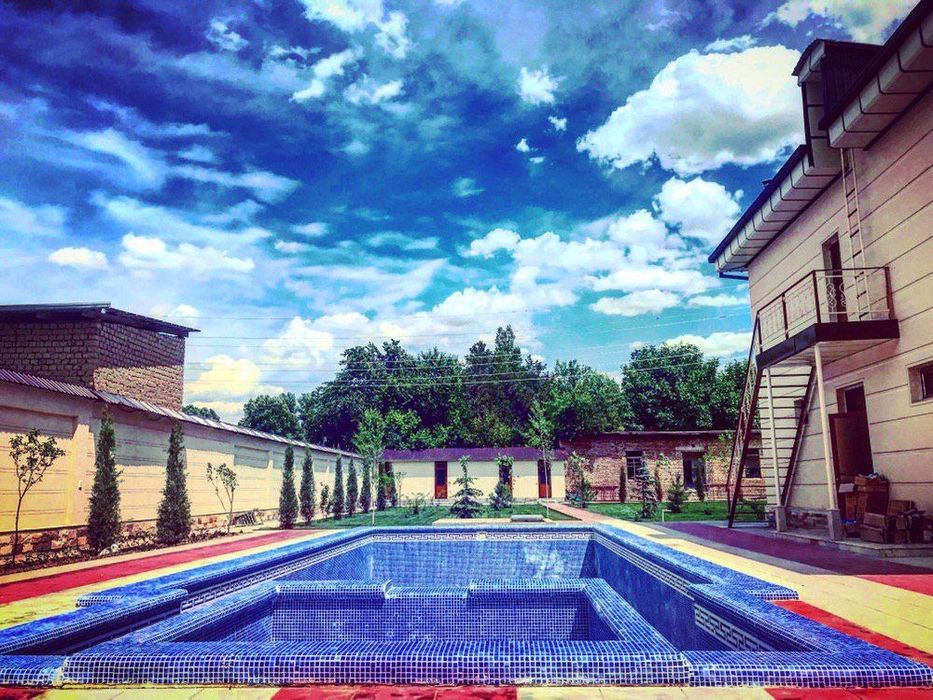 Газалкент гостиница, зона отдыха (40-соток) Готовый бизнес Срочно