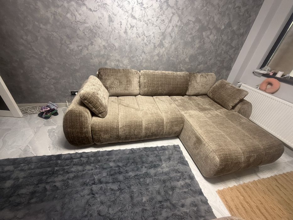 Vand canapea  extensibila nouă