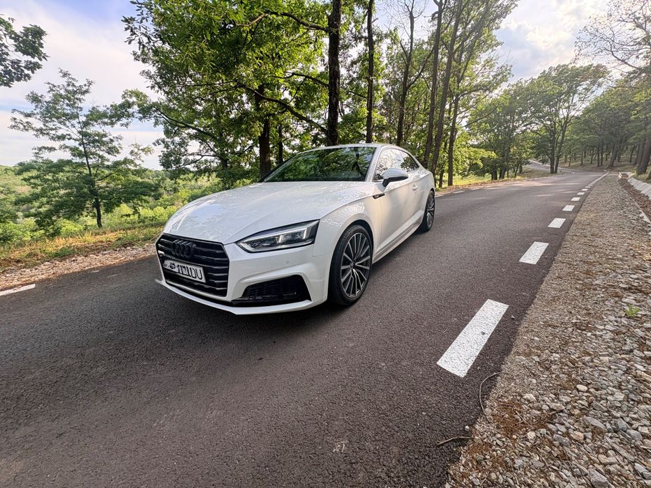 Vând Audi A5 Sline