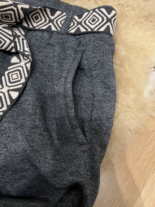 Pantaloni femei pufosi