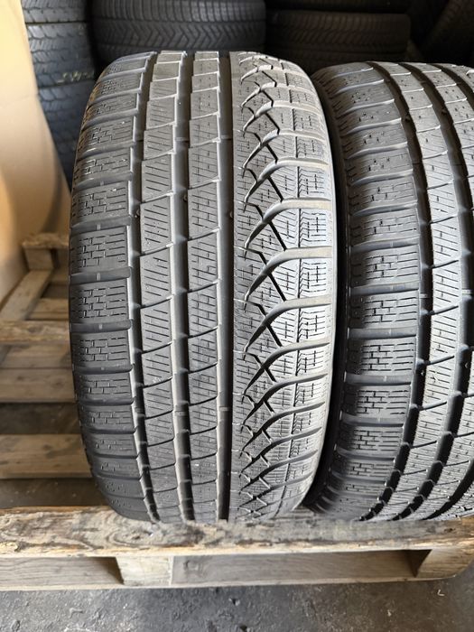 2 anvelope iarna 245/35/19 Pirelli 6.3 mm DOT 2022!