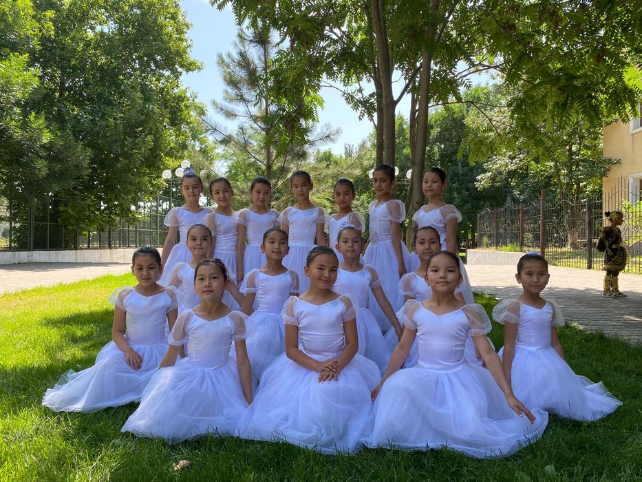 Ұлттық Би костюмдері сатылады