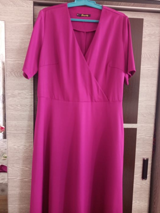 Продаю платье размер 50