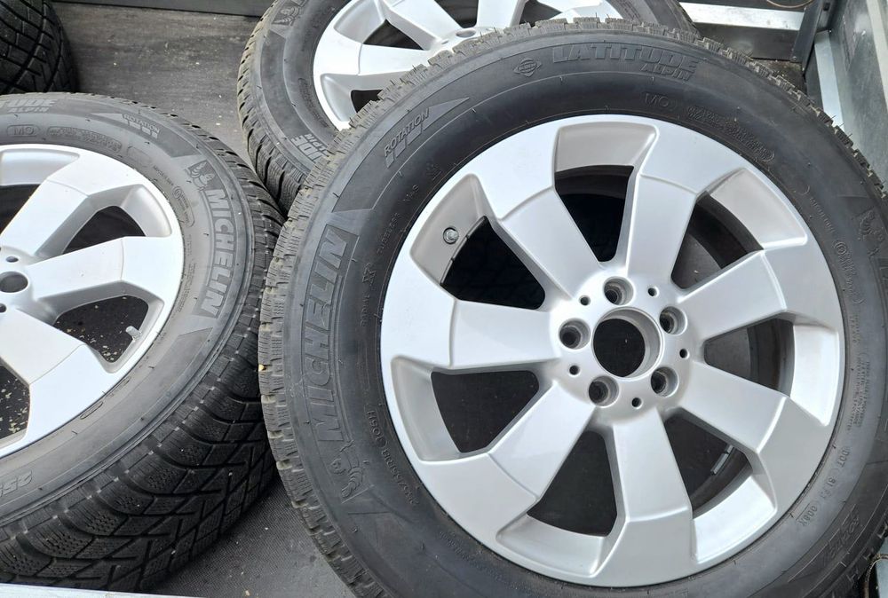 Vând set de jante auto echipate cu anvelope Michelin