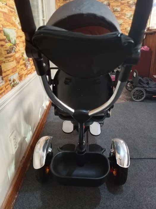 Вело коляска янги