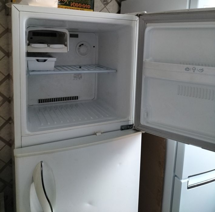 Продам холодильник