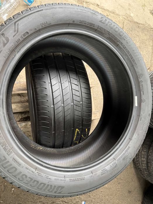 2x Anvelope Vara 305/40 R20 runflat - Bridgestone Alenzza 001 RSC