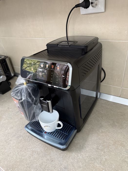 Espressor expresor Philips Ep 5500 latte go ca nou garantie 6 luni