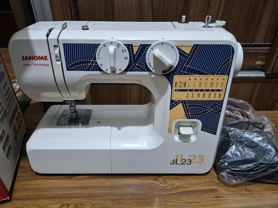 Швейная машинка новая