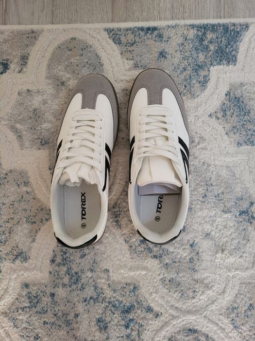 Продам кеды новые, 39-40 размер