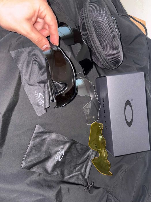 Ochelari Sport Oakley Radar EV Path set cu 3 lentile de schimb si toc