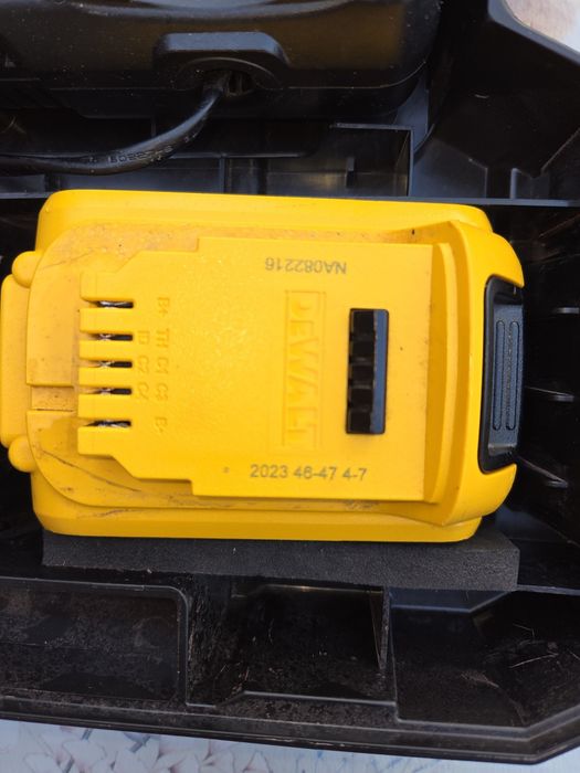 DeWalt DCF921 18v XR Cordless Brushless 1/2"