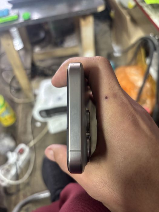 iPhone 15 pro 256 kb