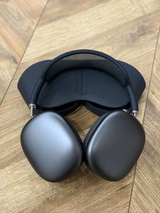 AirPods Max в супер хорошем состоянии