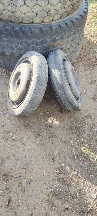 Продам два колеса недорого