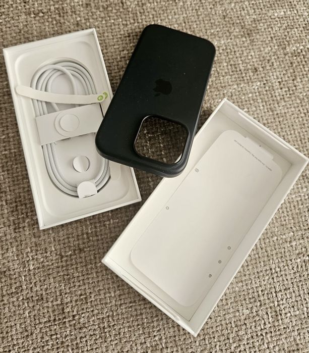 Iphone 16 pro 256gb Black Titanium