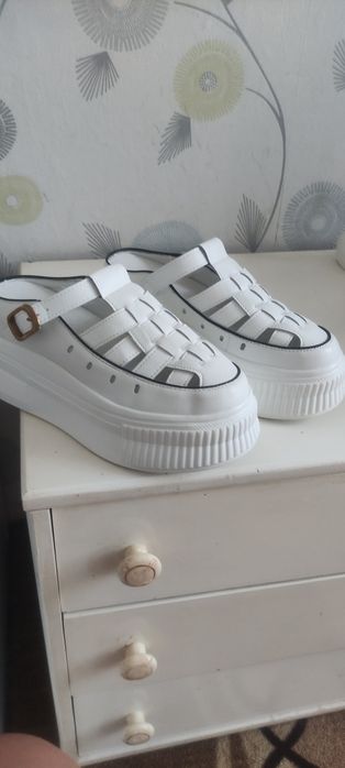 Чехли естествена кожа 36