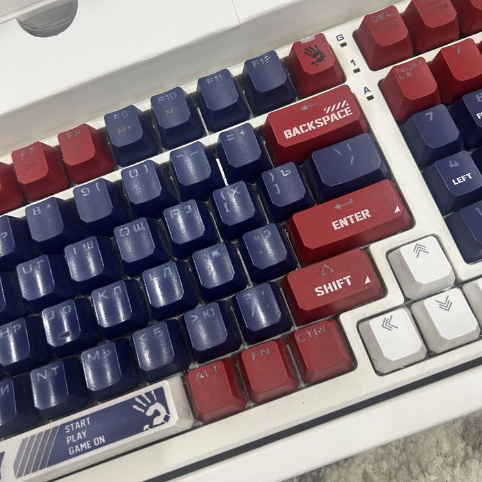 Клавиатура оригинал bloody mechanical switch