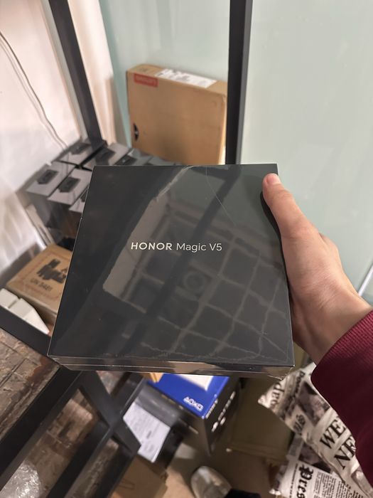 Honor magic v5 16гб/512Гб черный