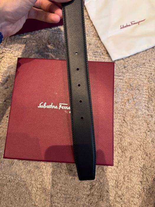 Curea Salvatore Ferragamo Reversibilă Gancini Bucle Matte Black