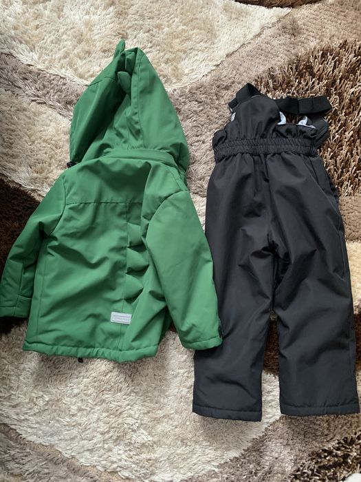 Продается комбинезон весна-осень