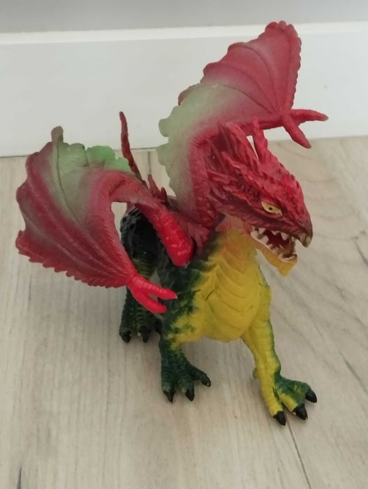 Игрушка  фигурка дракон