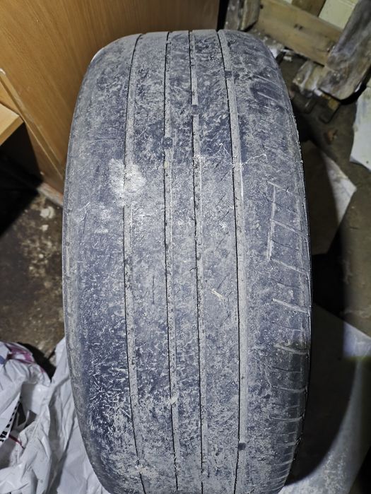 Продам резину 215*60"16