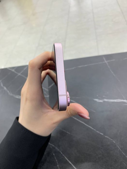 Обменяю  iPhone 13