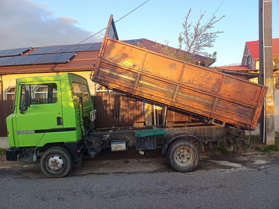 Transport piatra nisip sort