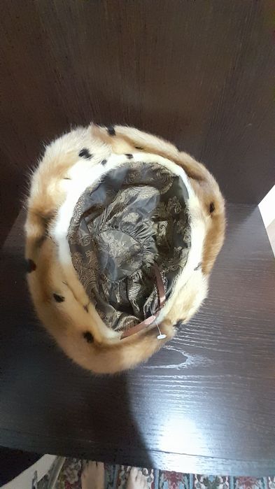 Продам шапку женскую