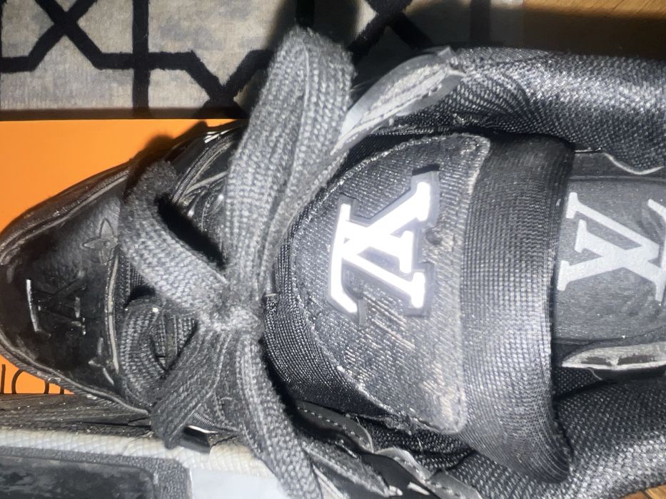 Luis Vuitton обувки