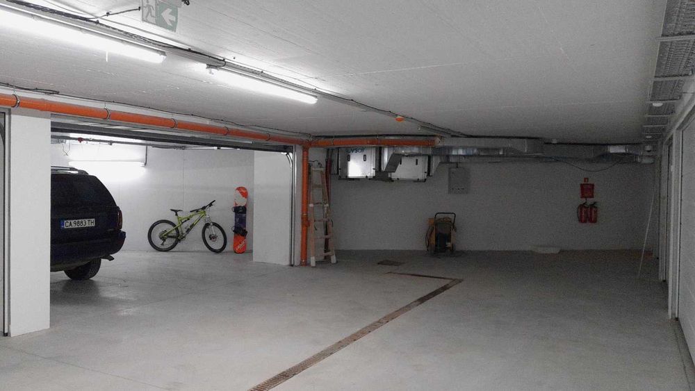 Дава се под наем Гараж / Паркомясто в София, Младост 4 - 34 кв.м за 102 € - Снимка #5