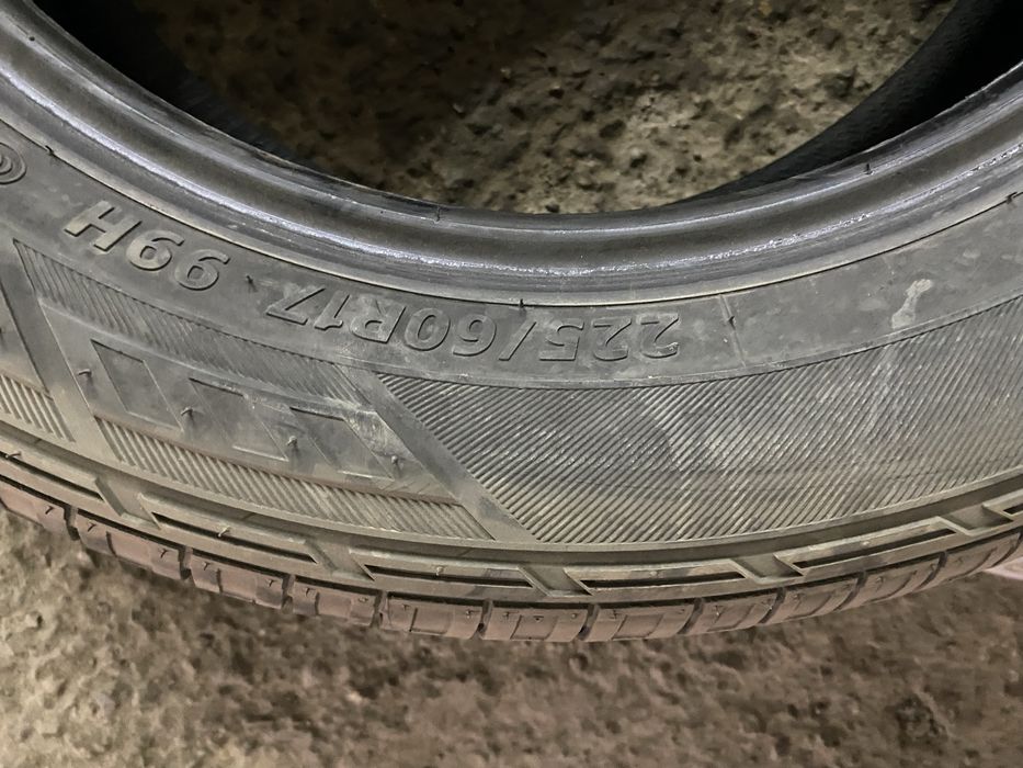 Продам шины на 17