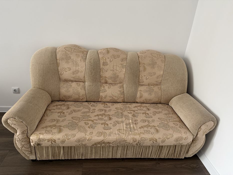 Диван 2 и 3 б/у.