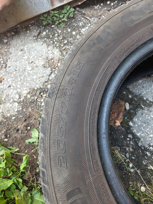 Гуми 205/70/15 Субару Форестер