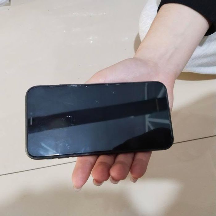 Продам Айфон 11 ,82 акум