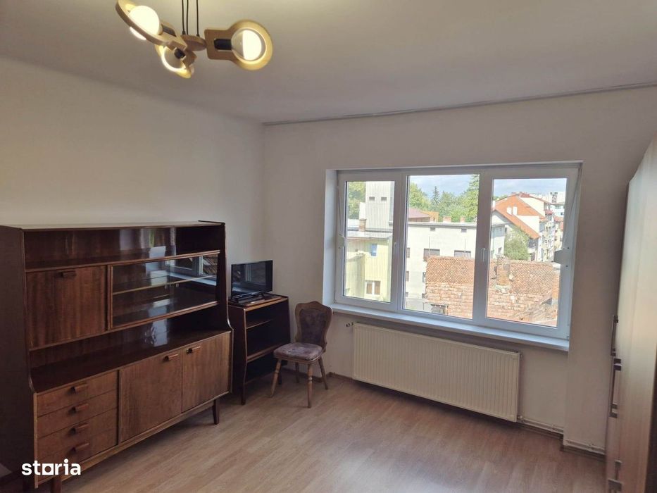 Garsoniera cu suprafata de 45mp,in zona centrala