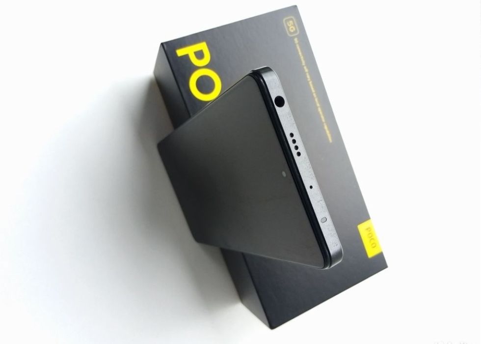 Продам Poco x 5 pro в отличном достояние 8/256гб