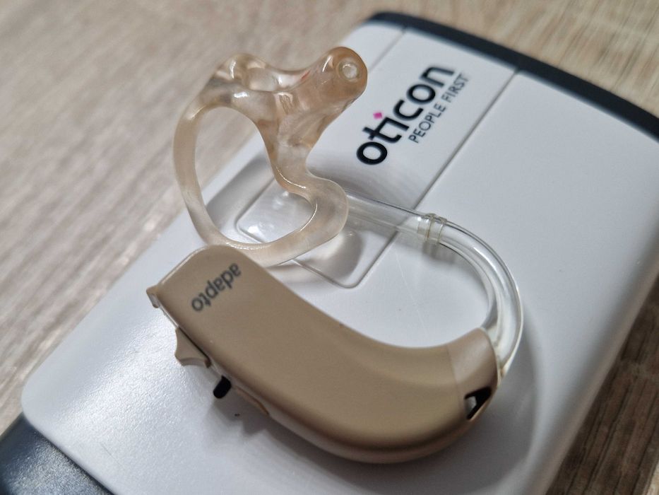 Aparat Auditiv OTICON Adapto, Denmark, Stanga.
