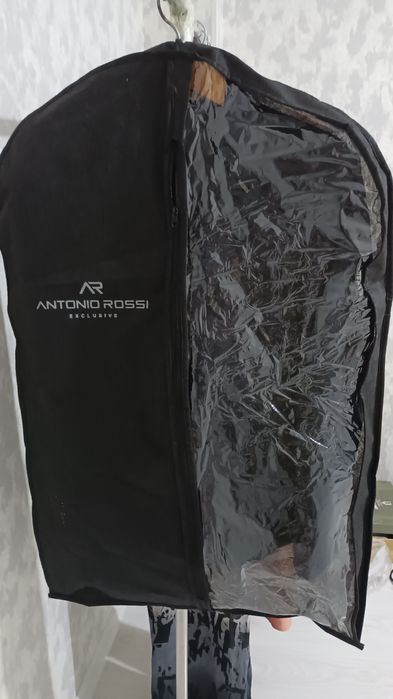 Костюм шим сотилади