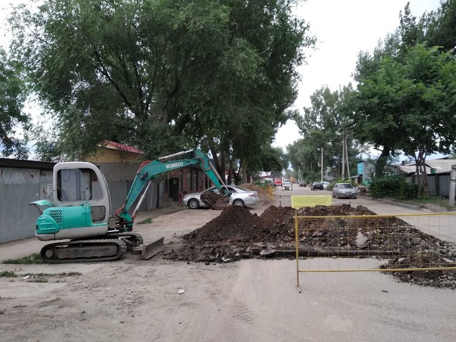 Услуги мини экскаватора Алматы. Гидромолот. Ямобур