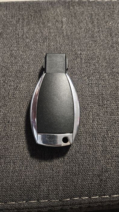 Ключ мерцедес 3 бутона