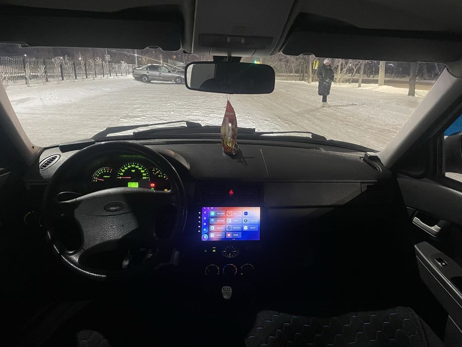 Продам приору 2012 год